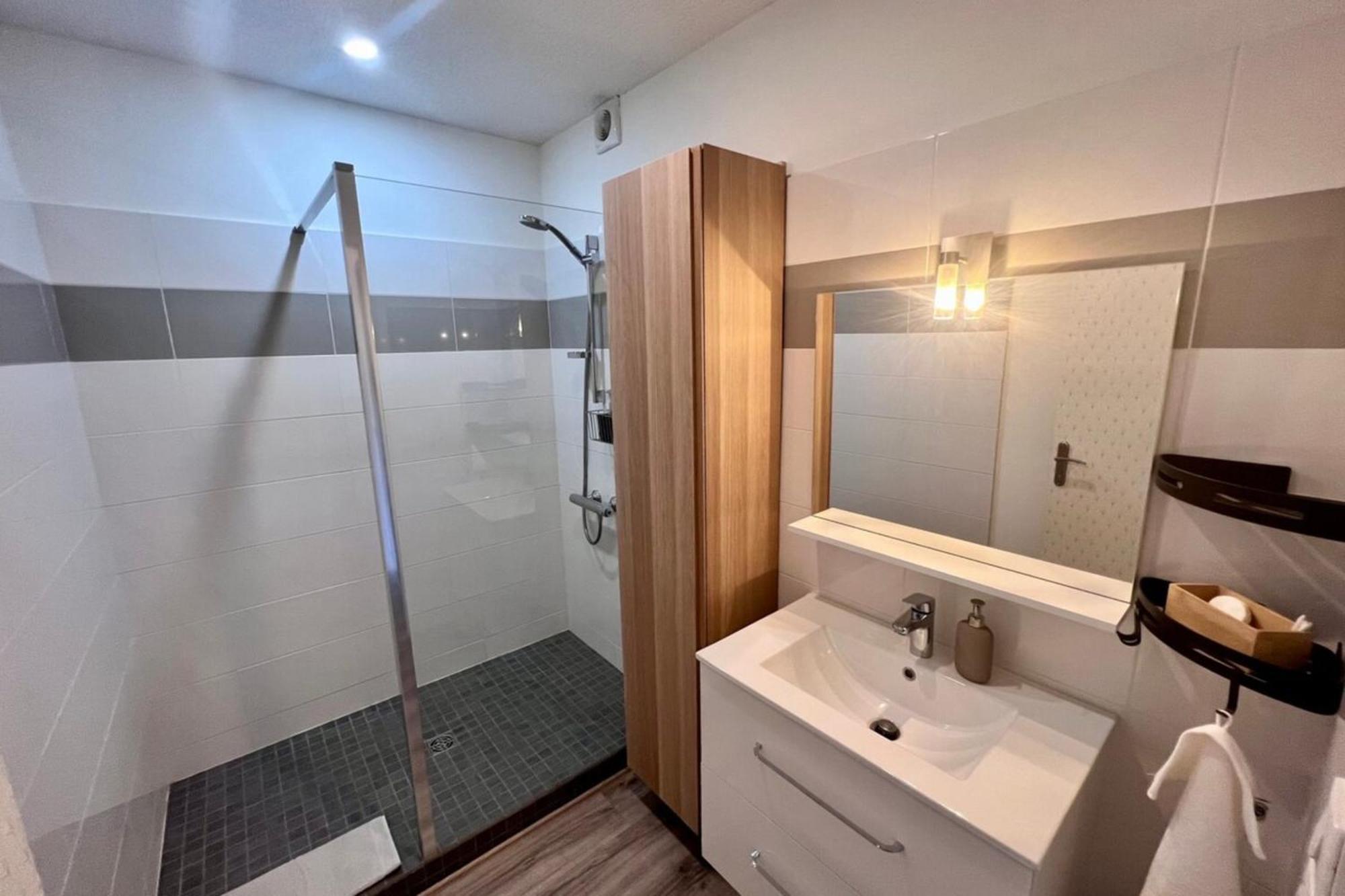 Casa Bert - T2 Avec Parking&Balcon En Centre Ville Brive-la-Gaillarde Ngoại thất bức ảnh